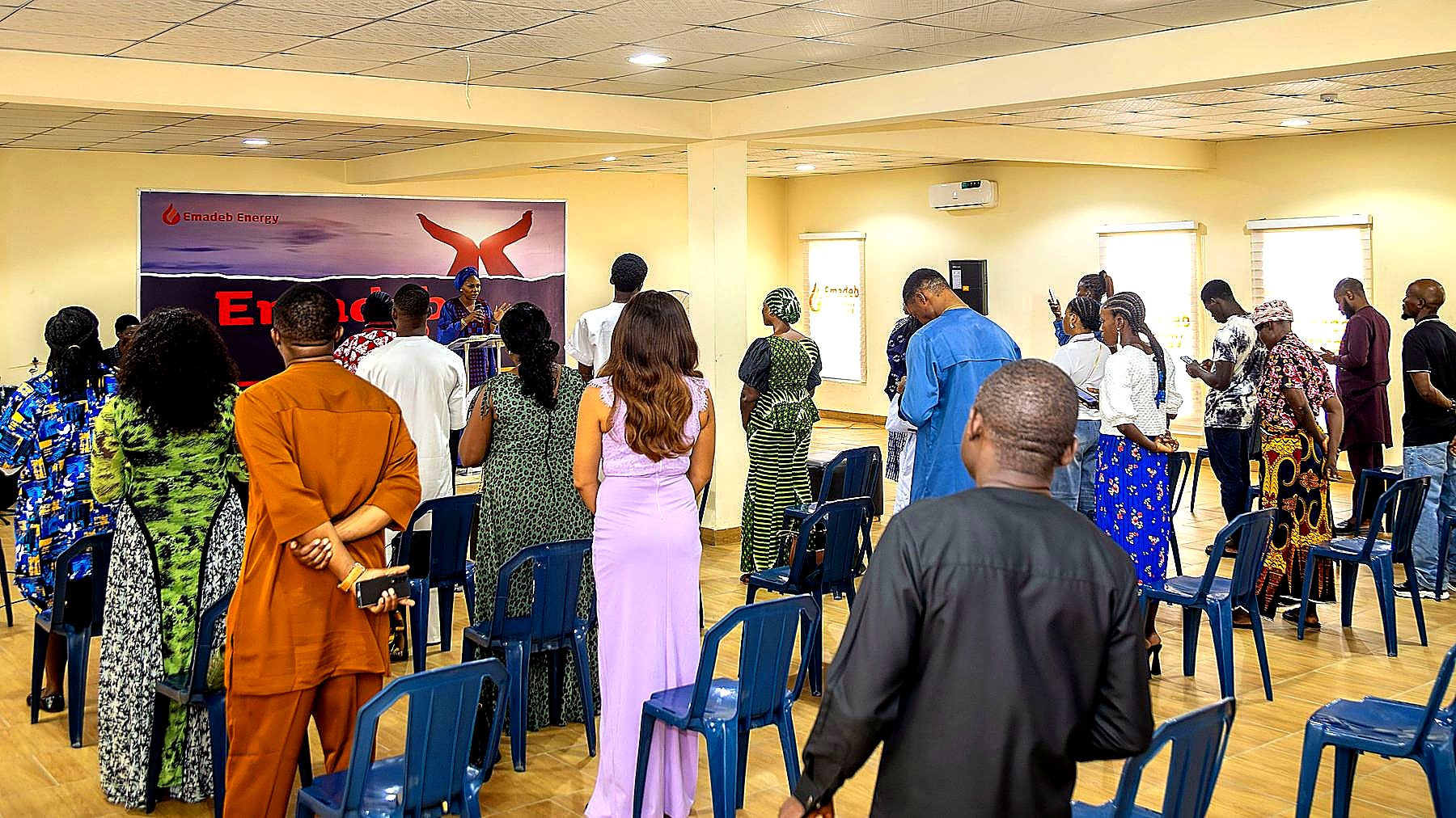 Emadeb Praise